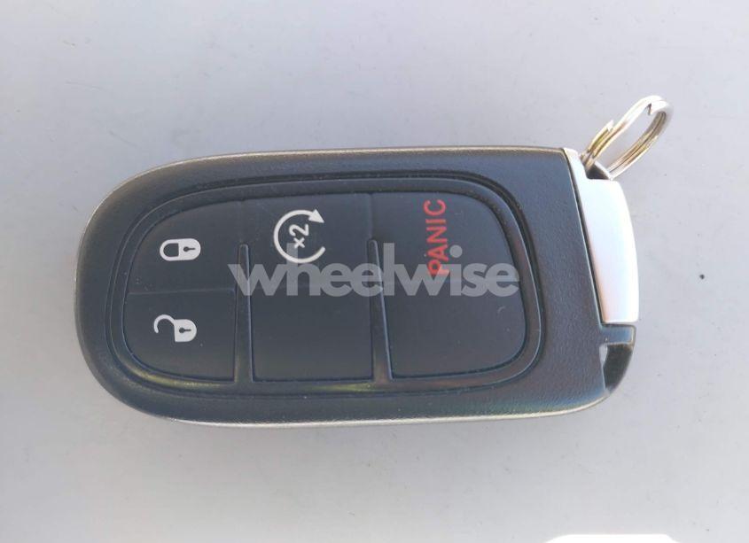 Photo 11 of 2018 Jeep Cherokee TRAILHAWK 4X4 (VIN 1C4PJMBX4JD550633)