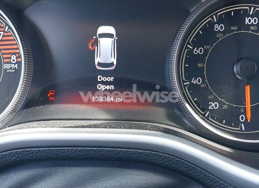 Photo 15 of 2018 Jeep Cherokee TRAILHAWK 4X4 (VIN 1C4PJMBX4JD550633)