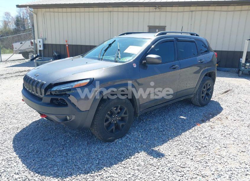 Photo 2 of 2018 Jeep Cherokee TRAILHAWK 4X4 (VIN 1C4PJMBX4JD550633)