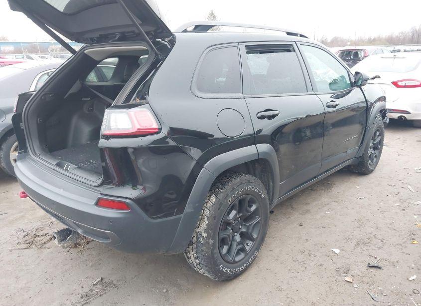 Photo 4 of 2019 Jeep Cherokee TRAILHAWK 4X4 (VIN 1C4PJMBX4KD199661)