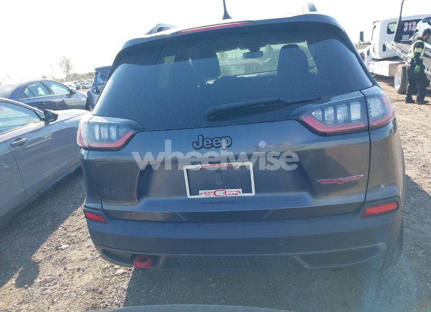 Photo 16 of 2019 Jeep Cherokee TRAILHAWK 4X4 (VIN 1C4PJMBX4KD393848)