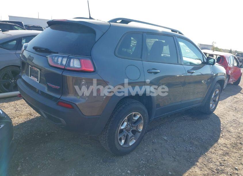 Photo 4 of 2019 Jeep Cherokee TRAILHAWK 4X4 (VIN 1C4PJMBX4KD393848)