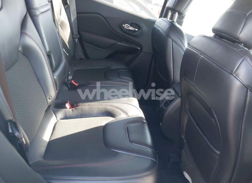 Photo 8 of 2019 Jeep Cherokee TRAILHAWK 4X4 (VIN 1C4PJMBX4KD393848)