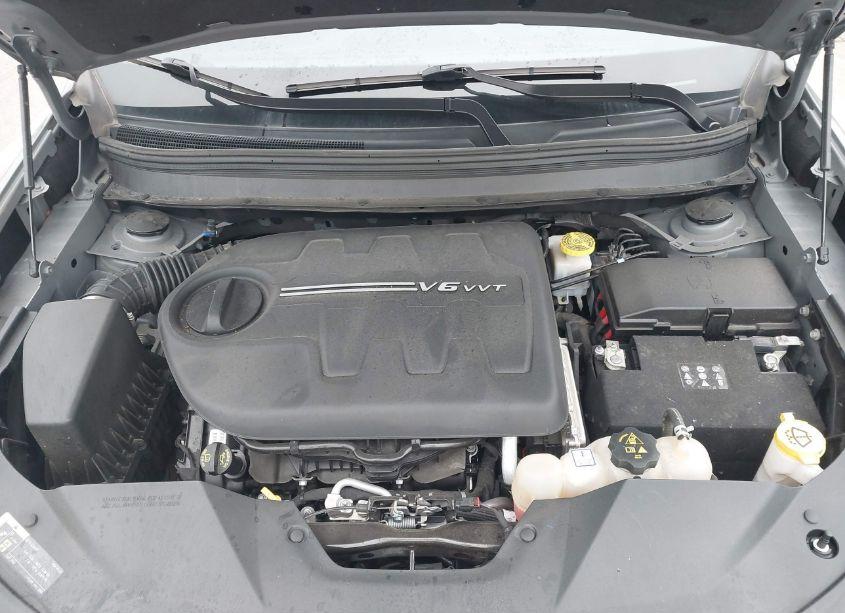 Photo 10 of 2019 Jeep Cherokee TRAILHAWK ELITE 4X4 (VIN 1C4PJMBX4KD407327)