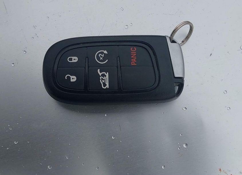 Photo 11 of 2019 Jeep Cherokee TRAILHAWK ELITE 4X4 (VIN 1C4PJMBX4KD407327)