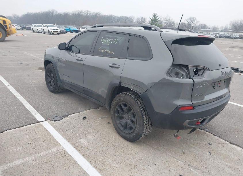 Photo 3 of 2019 Jeep Cherokee TRAILHAWK ELITE 4X4 (VIN 1C4PJMBX4KD407327)