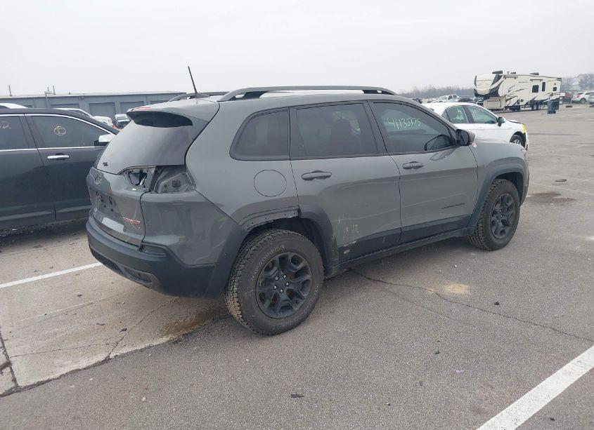 Photo 4 of 2019 Jeep Cherokee TRAILHAWK ELITE 4X4 (VIN 1C4PJMBX4KD407327)