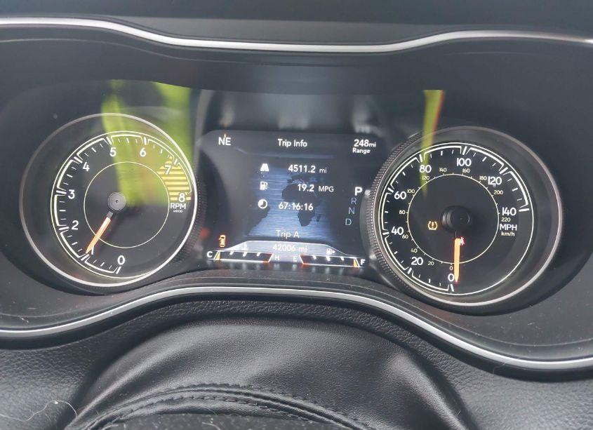 Photo 7 of 2019 Jeep Cherokee TRAILHAWK ELITE 4X4 (VIN 1C4PJMBX4KD407327)