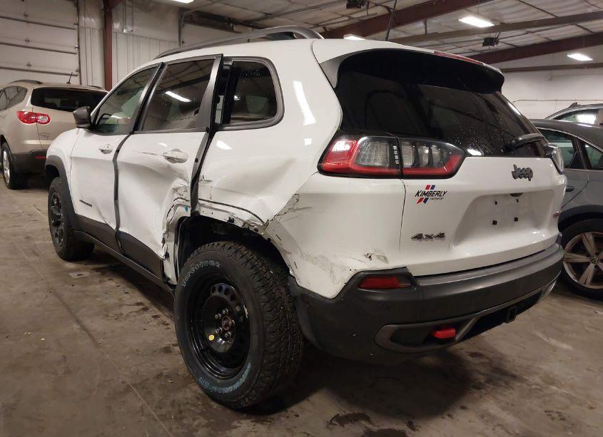 Photo 3 of 2020 Jeep Cherokee TRAILHAWK ELITE 4X4 (VIN 1C4PJMBX4LD597339)