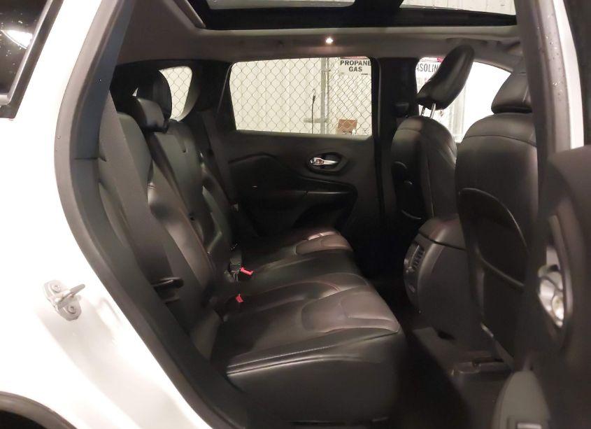 Photo 8 of 2020 Jeep Cherokee TRAILHAWK ELITE 4X4 (VIN 1C4PJMBX4LD597339)