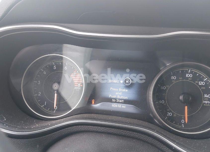 Photo 14 of 2020 Jeep Cherokee TRAILHAWK 4X4 (VIN 1C4PJMBX4LD640688)