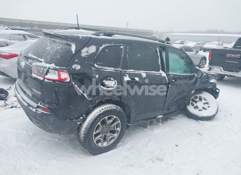 Photo 4 of 2020 Jeep Cherokee TRAILHAWK 4X4 (VIN 1C4PJMBX4LD640688)