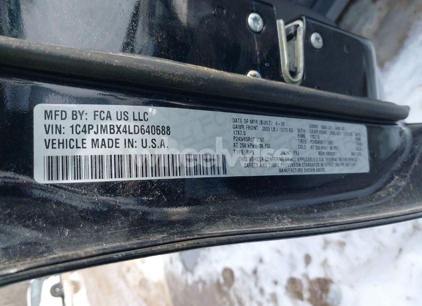 Photo 9 of 2020 Jeep Cherokee TRAILHAWK 4X4 (VIN 1C4PJMBX4LD640688)