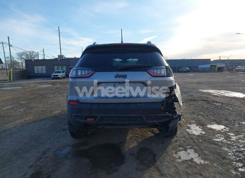 Photo 16 of 2019 Jeep Cherokee TRAILHAWK 4X4 (VIN 1C4PJMBX5KD422547)