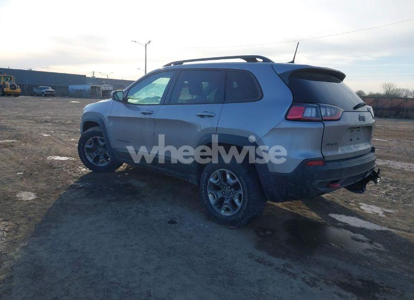 Photo 3 of 2019 Jeep Cherokee TRAILHAWK 4X4 (VIN 1C4PJMBX5KD422547)