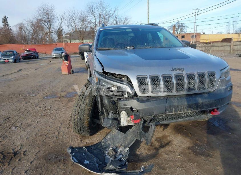 Photo 6 of 2019 Jeep Cherokee TRAILHAWK 4X4 (VIN 1C4PJMBX5KD422547)