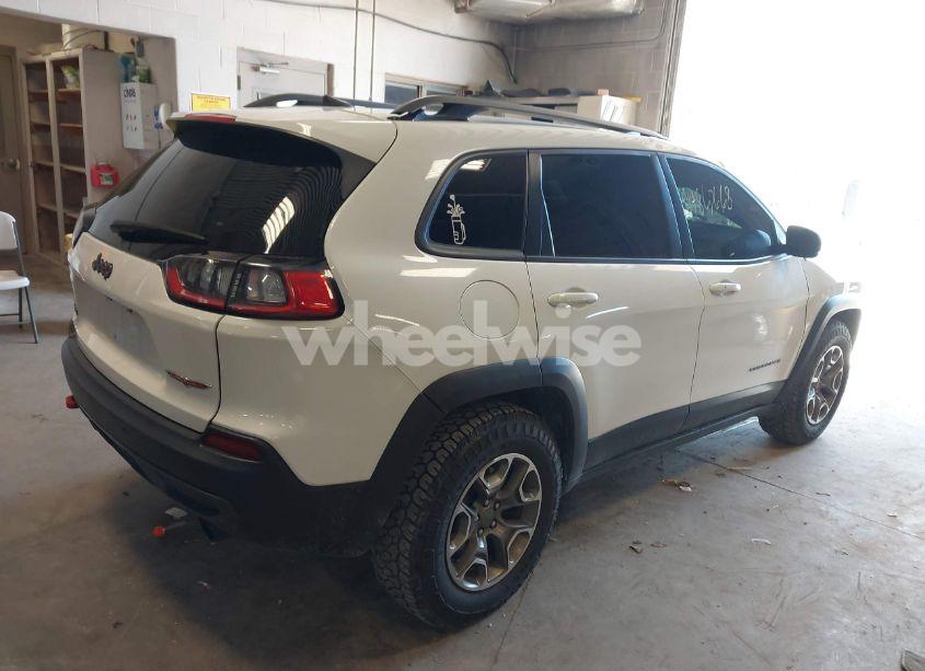 Photo 4 of 2020 Jeep Cherokee TRAILHAWK 4X4 (VIN 1C4PJMBX5LD504439)