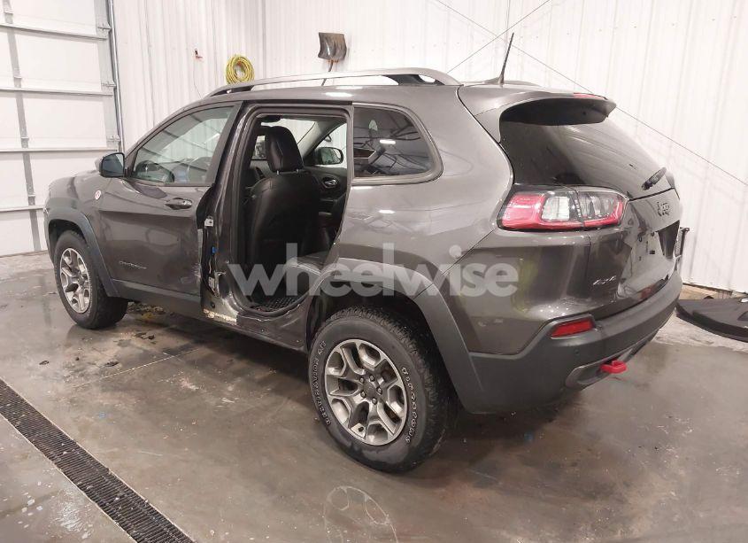Photo 3 of 2020 Jeep Cherokee TRAILHAWK 4X4 (VIN 1C4PJMBX5LD527462)