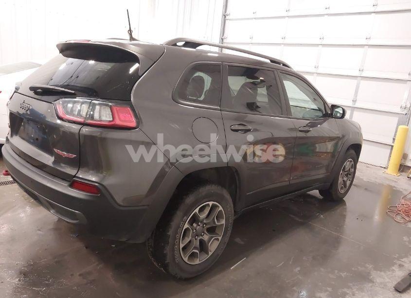 Photo 4 of 2020 Jeep Cherokee TRAILHAWK 4X4 (VIN 1C4PJMBX5LD527462)