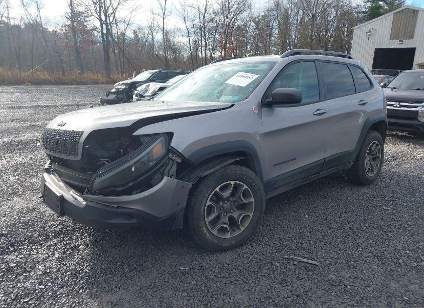 Photo 2 of 2020 Jeep Cherokee TRAILHAWK 4X4 (VIN 1C4PJMBX5LD611264)
