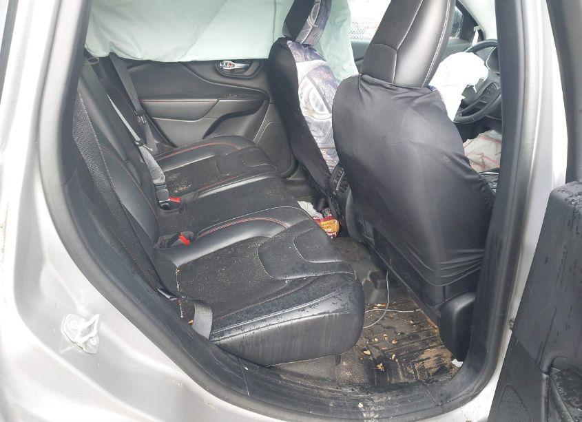 Photo 8 of 2020 Jeep Cherokee TRAILHAWK 4X4 (VIN 1C4PJMBX5LD611264)