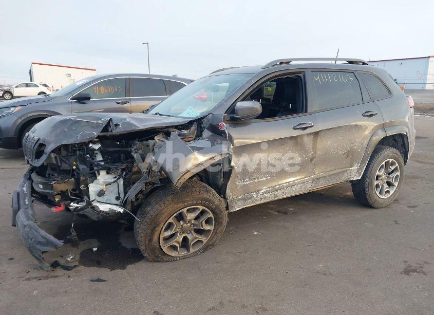 Photo 2 of 2020 Jeep Cherokee TRAILHAWK 4X4 (VIN 1C4PJMBX5LD633121)