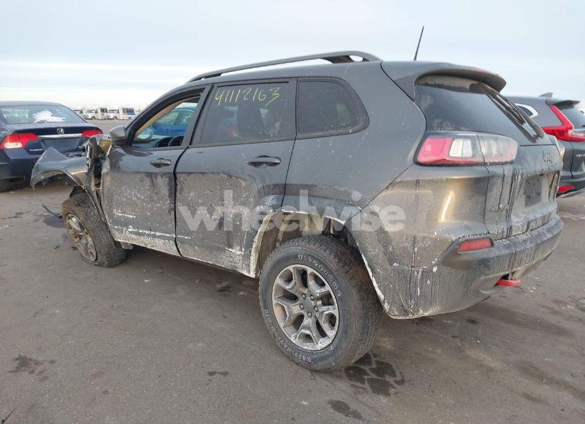 Photo 3 of 2020 Jeep Cherokee TRAILHAWK 4X4 (VIN 1C4PJMBX5LD633121)