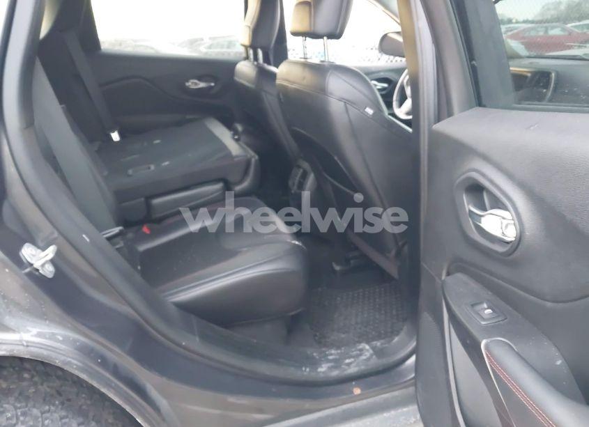 Photo 8 of 2020 Jeep Cherokee TRAILHAWK 4X4 (VIN 1C4PJMBX5LD633121)