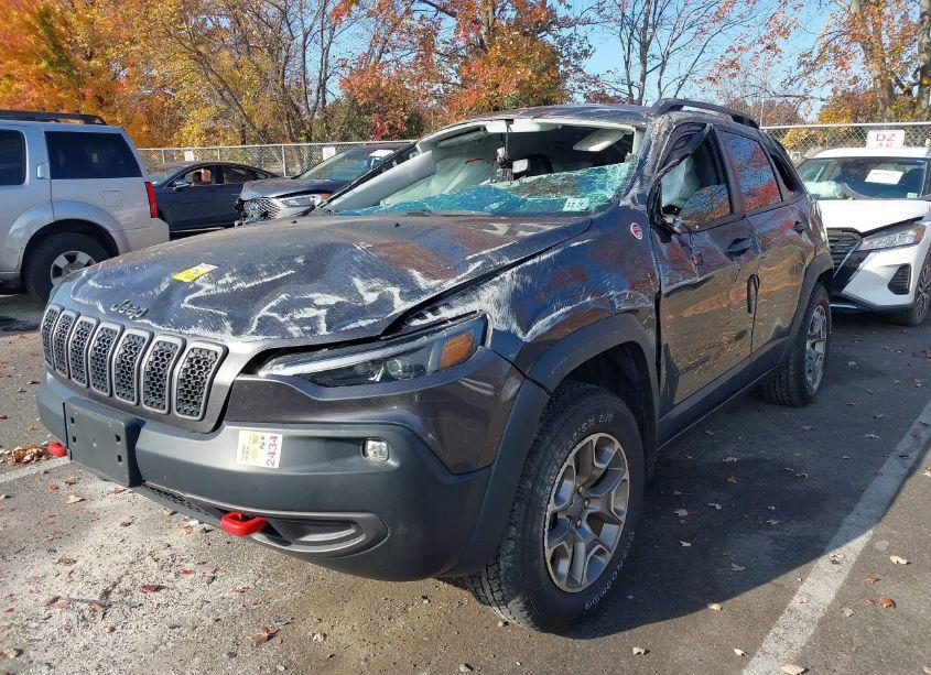 Photo 2 of 2021 Jeep Cherokee TRAILHAWK 4X4 (VIN 1C4PJMBX5MD236686)