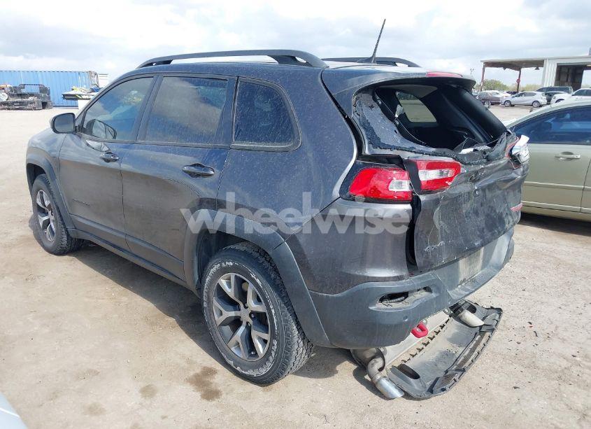 Photo 3 of 2018 Jeep Cherokee TRAILHAWK 4X4 (VIN 1C4PJMBX6JD525765)