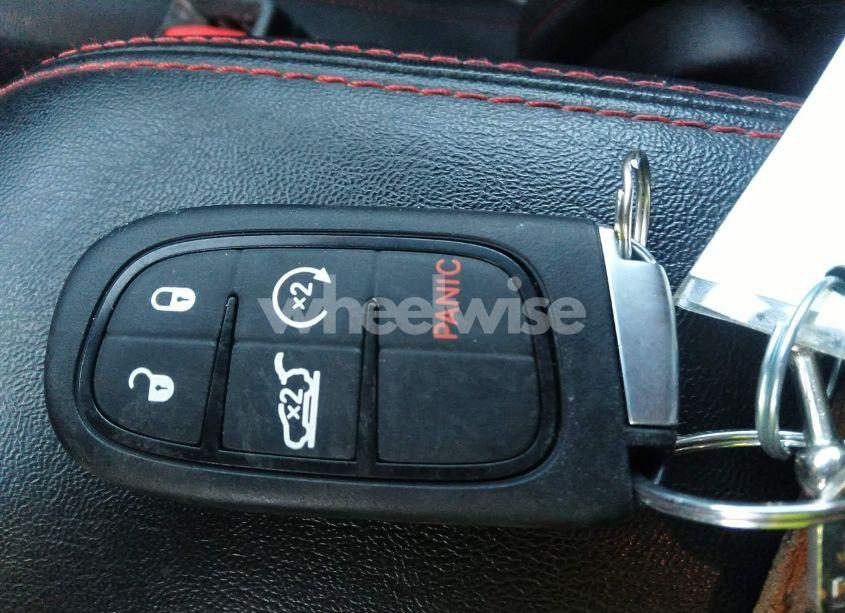 Photo 11 of 2018 Jeep Cherokee TRAILHAWK 4X4 (VIN 1C4PJMBX6JD563786)