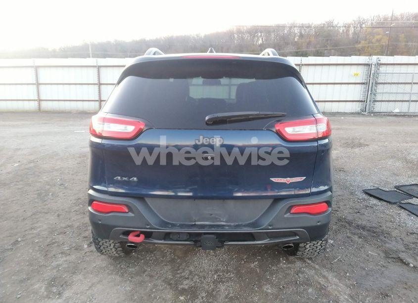 Photo 16 of 2018 Jeep Cherokee TRAILHAWK 4X4 (VIN 1C4PJMBX6JD563786)