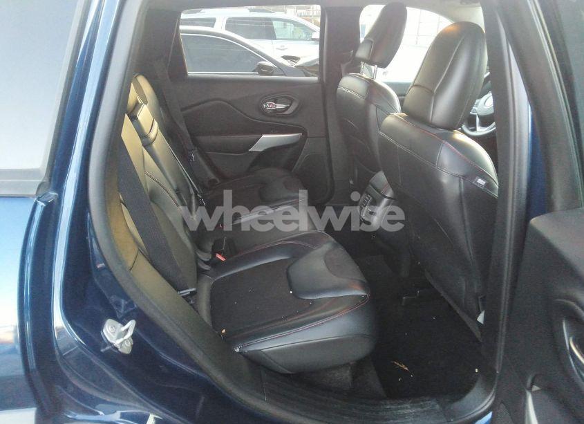 Photo 8 of 2018 Jeep Cherokee TRAILHAWK 4X4 (VIN 1C4PJMBX6JD563786)