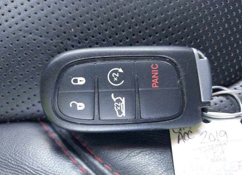 Photo 11 of 2019 Jeep Cherokee TRAILHAWK ELITE 4X4 (VIN 1C4PJMBX6KD351228)