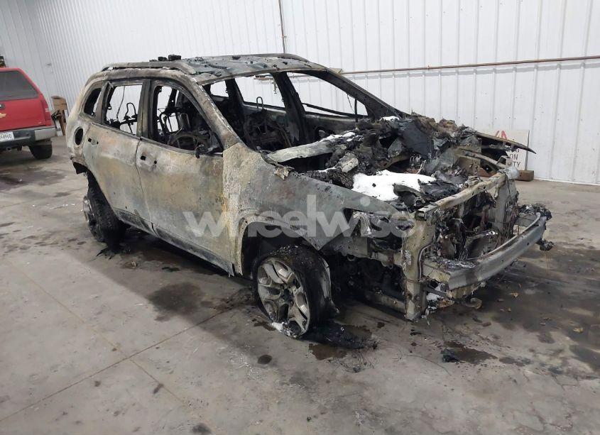 2019 Jeep Cherokee TRAILHAWK 4X4 (VIN 1C4PJMBX6KD397657) main photo