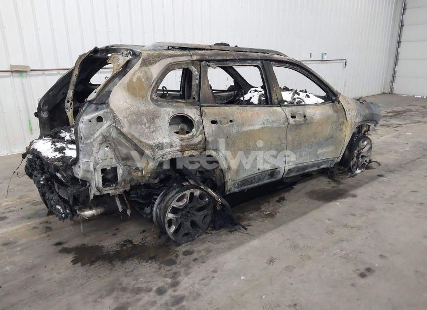 Photo 4 of 2019 Jeep Cherokee TRAILHAWK 4X4 (VIN 1C4PJMBX6KD397657)