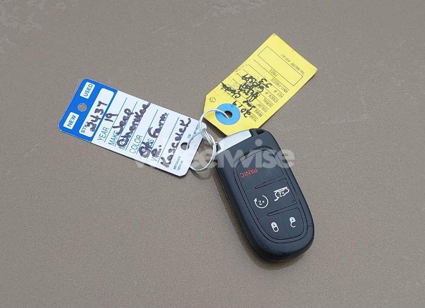 Photo 11 of 2019 Jeep Cherokee TRAILHAWK 4X4 (VIN 1C4PJMBX6KD418409)