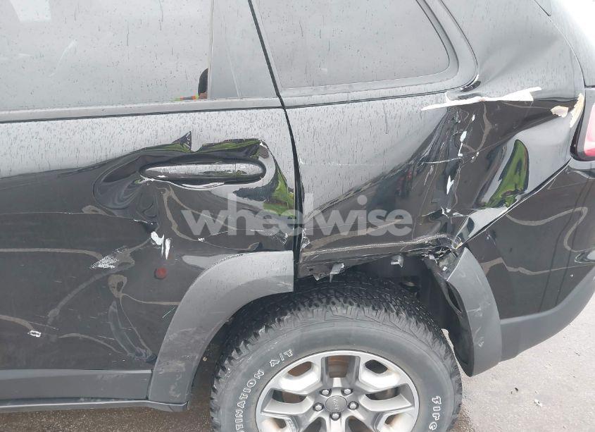 Photo 18 of 2019 Jeep Cherokee TRAILHAWK 4X4 (VIN 1C4PJMBX6KD418409)