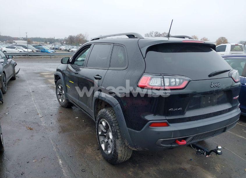 Photo 3 of 2019 Jeep Cherokee TRAILHAWK 4X4 (VIN 1C4PJMBX6KD459476)