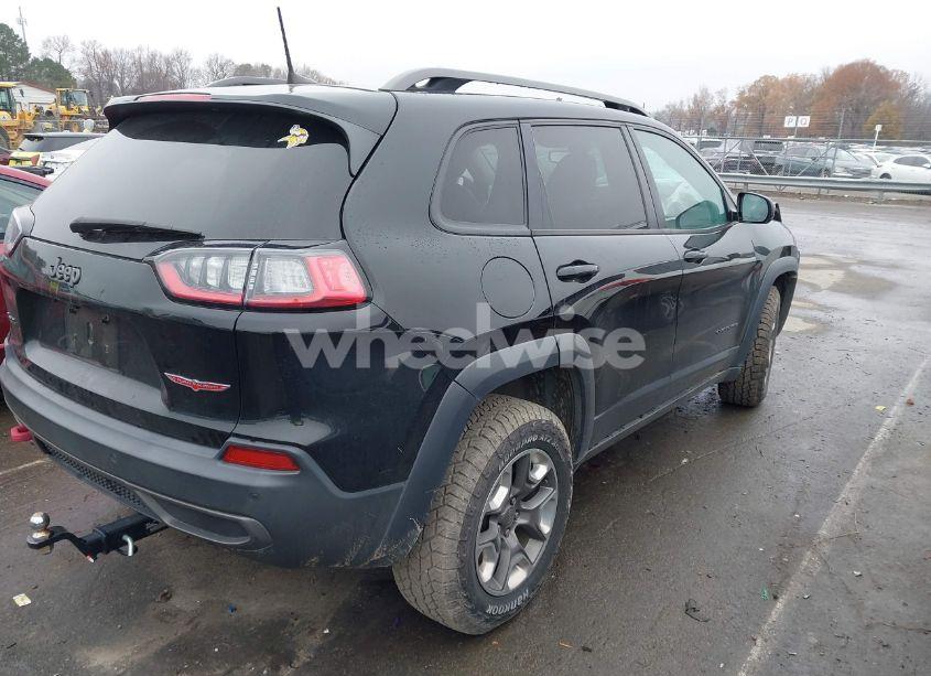 Photo 4 of 2019 Jeep Cherokee TRAILHAWK 4X4 (VIN 1C4PJMBX6KD459476)