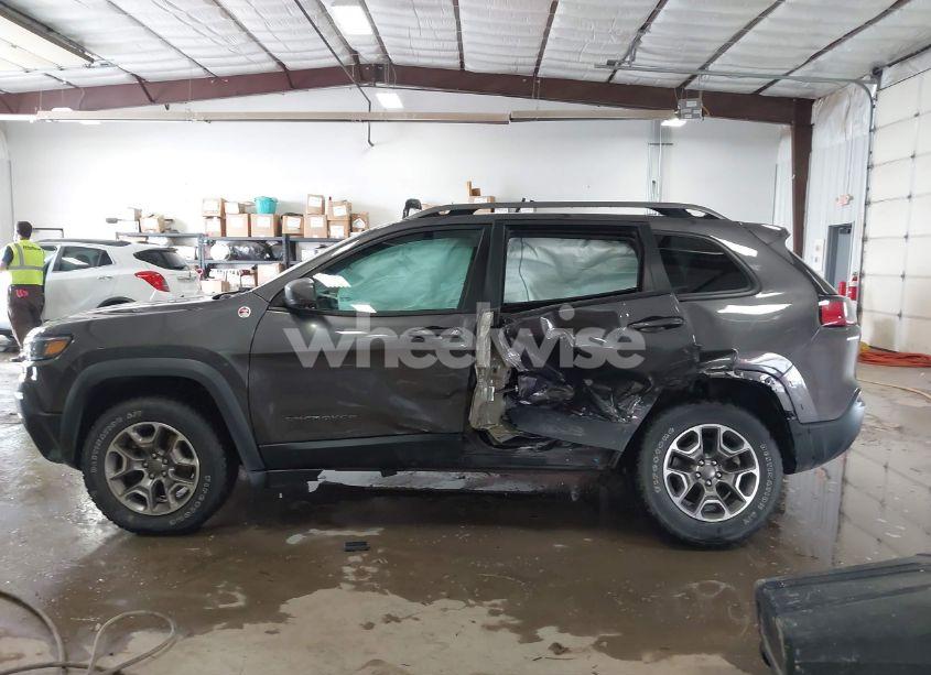 Photo 14 of 2020 Jeep Cherokee TRAILHAWK 4X4 (VIN 1C4PJMBX6LD651692)