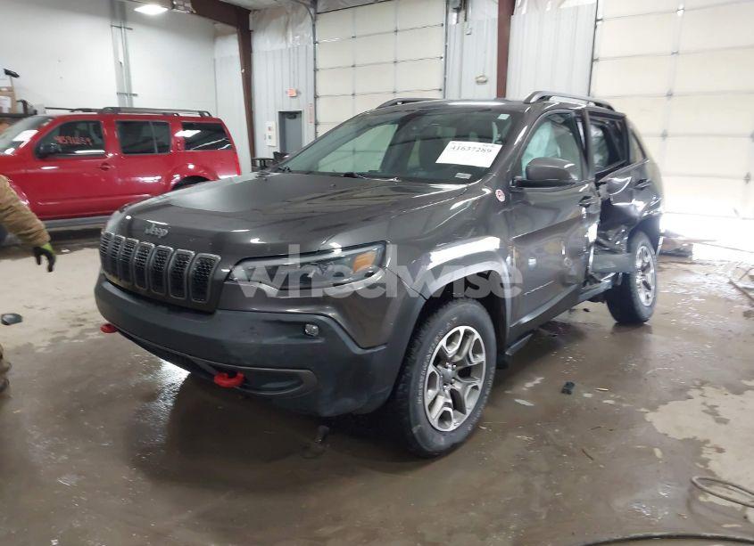 Photo 2 of 2020 Jeep Cherokee TRAILHAWK 4X4 (VIN 1C4PJMBX6LD651692)