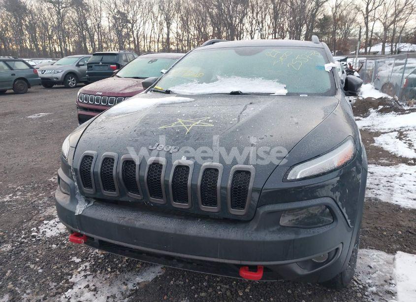 Photo 11 of 2018 Jeep Cherokee TRAILHAWK 4X4 (VIN 1C4PJMBX7JD603048)