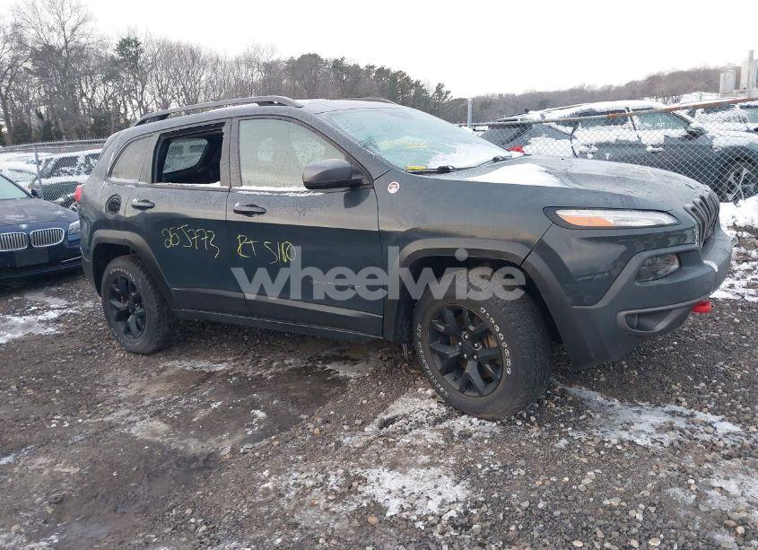 Photo 12 of 2018 Jeep Cherokee TRAILHAWK 4X4 (VIN 1C4PJMBX7JD603048)