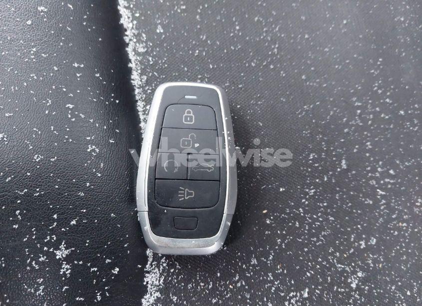 Photo 11 of 2019 Jeep Cherokee TRAILHAWK 4X4 (VIN 1C4PJMBX7KD118099)