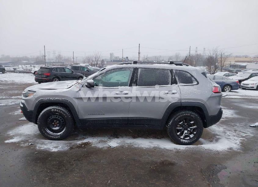 Photo 15 of 2019 Jeep Cherokee TRAILHAWK 4X4 (VIN 1C4PJMBX7KD118099)