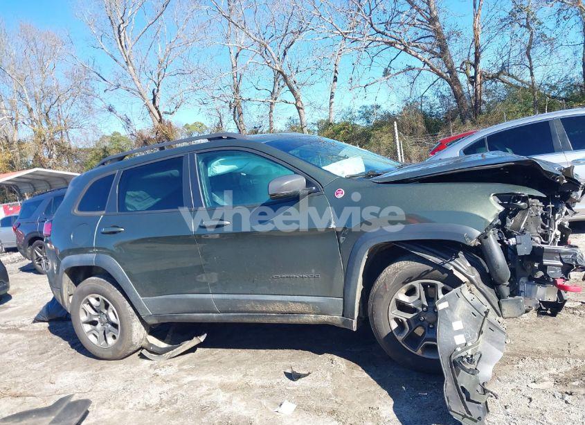 Photo 13 of 2019 Jeep Cherokee TRAILHAWK ELITE 4X4 (VIN 1C4PJMBX7KD186273)