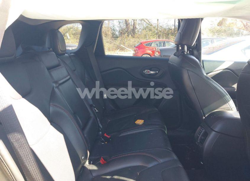 Photo 8 of 2019 Jeep Cherokee TRAILHAWK ELITE 4X4 (VIN 1C4PJMBX7KD186273)