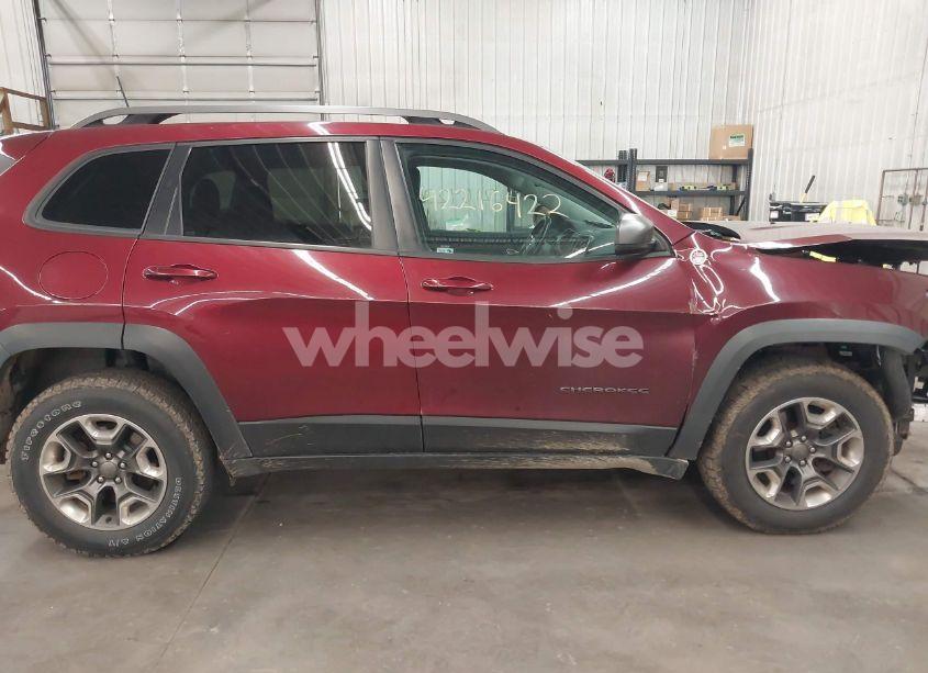 Photo 14 of 2019 Jeep Cherokee TRAILHAWK 4X4 (VIN 1C4PJMBX7KD200267)