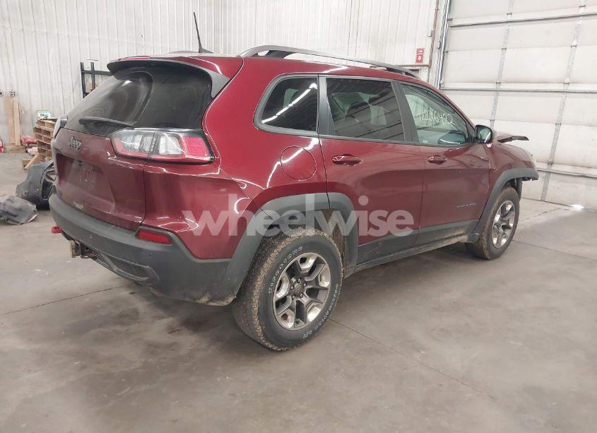 Photo 4 of 2019 Jeep Cherokee TRAILHAWK 4X4 (VIN 1C4PJMBX7KD200267)
